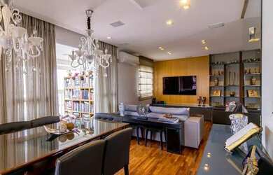 Imagem: O apartamento possui 3 Dormitórios, 2 Banheiros, 2 Vagas na