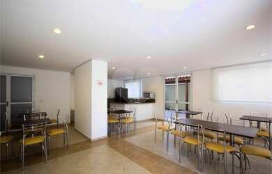 Imagem: O apartamento possui 3 Dormitórios, 2 Banheiros, 2 Vagas na