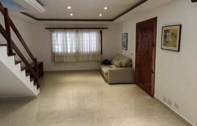 Imagem: A casa em condomínio possui 3 Dormitórios, 4 Banheiros, 3