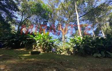 Imagem: O terreno possui 1.100m² de Área e está localizado em Caraguatá