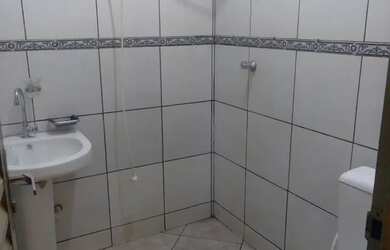 Imagem 3: Alugo casa. 1 Vaga na garageme2 Dormitórios