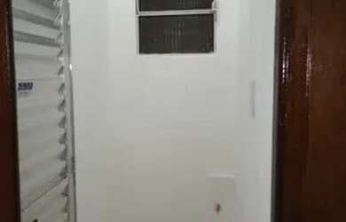 Imagem: A casa possui 1 Dormitório, 1 Banheiro, Imóvel novo e está