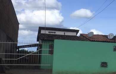 Imagem 1: Casa a venda. 20m² de Área, 4 Vagas na garageme2 Dormitórios