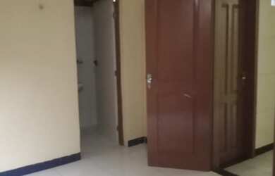 Imagem: A casa possui 2 Dormitórios, 2 Banheiros, 1 Vaga na garagem