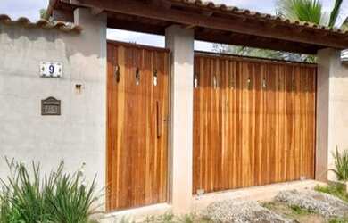 Imagem: A casa possui 2 Dormitórios, 1 Banheiro, 5 Vagas na garagem