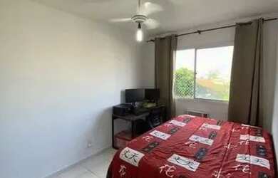 Imagem: A casa possui 3 Dormitórios, 2 Banheiros, 1 Vaga na garagem