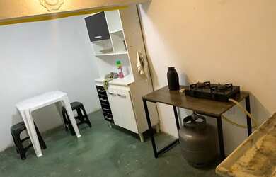 Imagem: O quarto está localizado em Barueri, SP para alugar por R$800