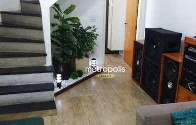 Imagem: A casa possui 3 Dormitórios, 2 Banheiros, 2 Vagas na garagem