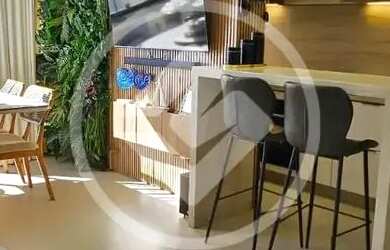 Imagem: O apartamento possui 2 Dormitórios, 2 Banheiros, 2 Vagas na