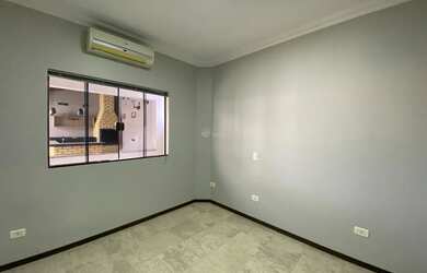 Imagem 14: SOBRADO COM SALA COMERCIAL À VENDA NO JARDIM FLAMINGOS EM ARAPONGAS