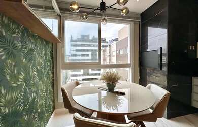 Imagem 13: 1 Dormitorio decorado ao lado da praça Flavio Boianovski