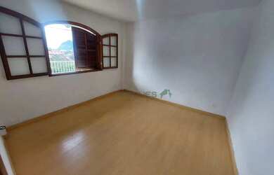 Imagem 7: Casa com 2 dormitórios para alugar, 75 m² por R$ 1.895,00/mês - Jardim Europa - Teresópoli