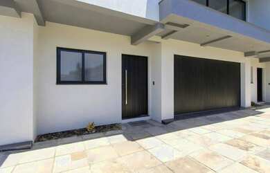 Imagem: A casa em condomínio possui 3 Dormitórios, 5 Banheiros, 2