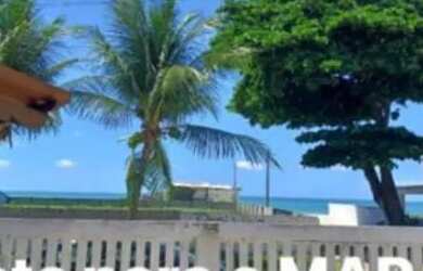 Imagem: A casa possui 2 Dormitórios, 2 Banheiros, 2 Vagas na garagem