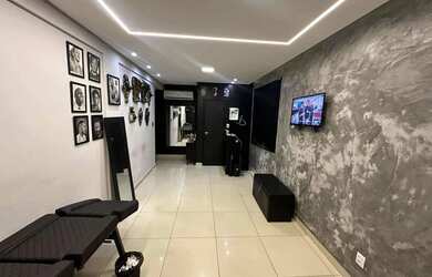 Imagem: O depósito possui 1 Vaga na garagem e 27m² de Área e está