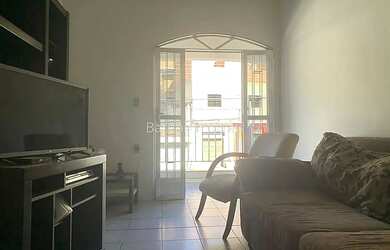 Imagem: A casa possui 3 Dormitórios, 2 Banheiros, 1 Vaga na garagem