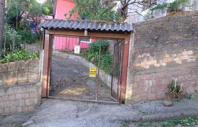 Imagem 1: Vendo duas casas com terreno grande na zona sul