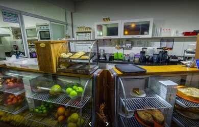 Imagem: O depósito possui 5 Vagas na garagem, 100m² de Área e está