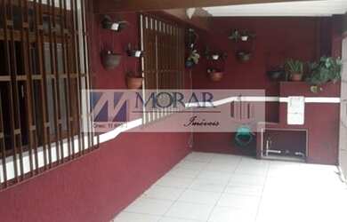 Imagem: A casa possui 1 Dormitório, 1 Banheiro, 1 Vaga na garagem