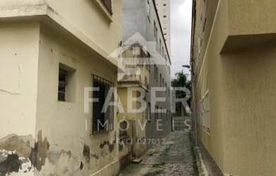 Imagem: A casa possui 2 Dormitórios, 1 Banheiro e 80m² de Área e