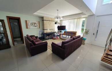 Imagem 9: Casa com 4 suítes e piscina em Condominio na Hípica - Porto Alegre