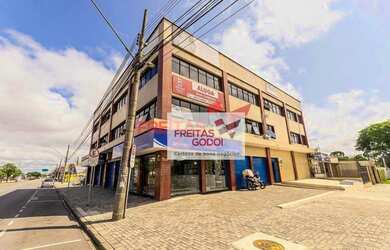 Imagem: O depósito possui 1 Vaga na garagem, 50m² de Área e está