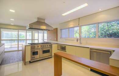 Imagem 10: Panamby, Alto padrão. Piscina, Churrasqueira, Ar-condicionadoeLareira