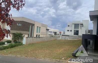 Imagem: O terreno possui 405m² de Área e está localizado em Estrela