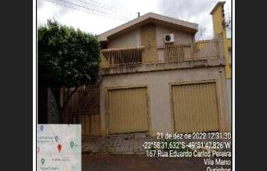 Imagem: A casa possui 4 Dormitórios, 1 Banheiro, 1 Vaga na garagem