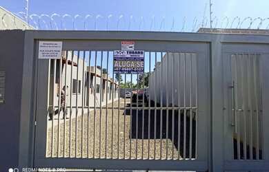 Imagem: A casa em condomínio possui 1 Dormitório, 1 Banheiro, 1 Vaga