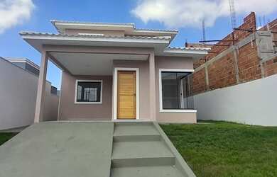 Imagem: A casa em condomínio possui 3 Dormitórios, 3 Banheiros, 100m²