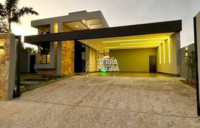 Imagem: A casa em condomínio possui 4 Dormitórios, 5 Banheiros, 5