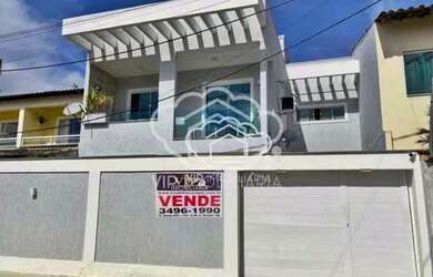 Imagem: A casa em condomínio possui 3 Dormitórios, 1 Banheiro, 2 Vagas