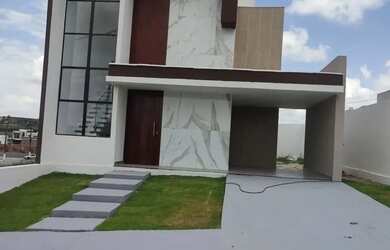 Imagem: A casa em condomínio possui 3 Dormitórios, 1 Banheiro, 2 Vagas