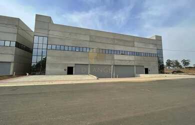 Imagem: O depósito possui 5 Vagas na garagem, 2.464m² de Área e