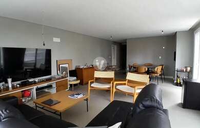 Imagem: O apartamento possui 3 Dormitórios, 4 Banheiros, 2 Vagas na