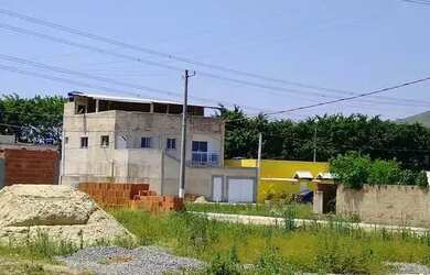 Imagem: O terreno possui 120m² de Área e está localizado em Campo