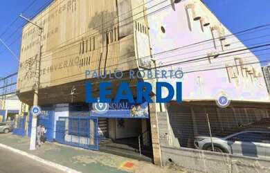 Imagem: O depósito possui 1.980m² de Área e está localizado em