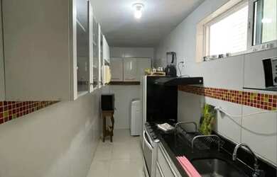 Imagem: O apartamento possui 3 Dormitórios, 1 Banheiro, 1 Vaga na garagem