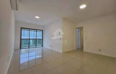 Imagem: O apartamento possui 4 Dormitórios, 3 Banheiros, 2 Vagas na