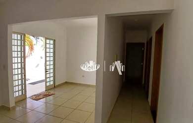 Imagem 2: Casa com 3 quartos para alugar, 100 m² por R$ 2.500/mês - Jardim Portal...