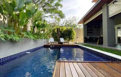 Imagem: A casa em condomínio possui 4 Dormitórios, 5 Banheiros, 4