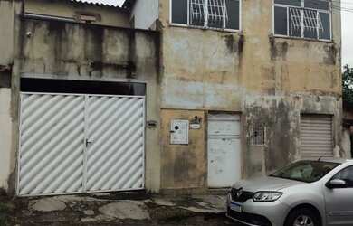 Imagem: A casa possui 2 Dormitórios, 2 Banheiros, 1 Vaga na garagem