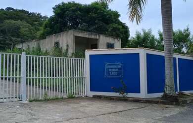 Imagem: O terreno possui 240m² de Área e está localizado em Santa