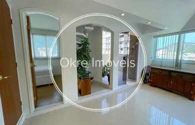 Imagem: O apartamento na cobertura possui 3 Dormitórios, 2 Banheiros