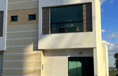 Imagem: A casa em condomínio possui 2 Dormitórios, 3 Banheiros, 2