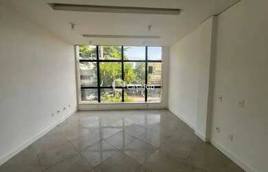 Imagem: O depósito possui 40m² de Área e está localizado em Freguesia