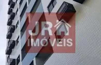 Imagem: O apartamento possui 3 Dormitórios, 1 Banheiro, 2 Vagas na