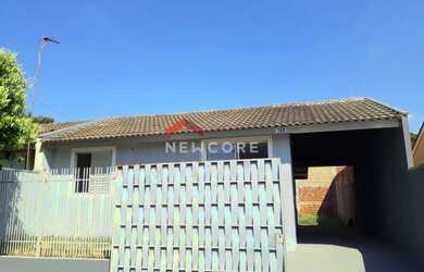 Imagem: A casa possui 2 Dormitórios, 1 Banheiro, 3 Vagas na garagem