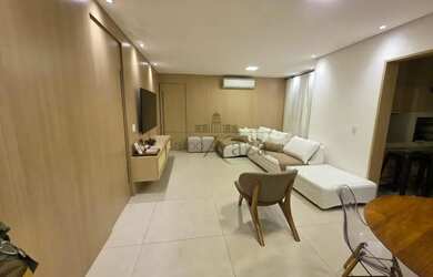 Imagem: O apartamento possui 2 Dormitórios, 2 Banheiros, 2 Vagas na